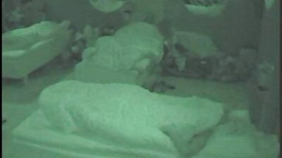 Brünett Latina naudib POV-pornovideos hiiglaslikku musta kukke