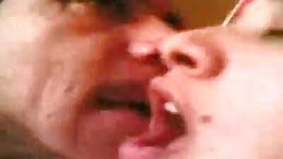 Chantelle Fox suudab kõvasti keppida isegi põrandal