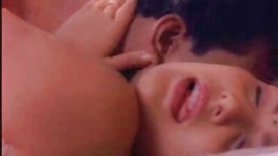 Tibu on sukkades ja talle meeldib lasta oma kiisu puurida