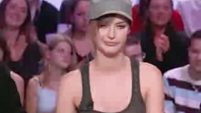 Paks kukk on sügavale mattunud nooresse ja lämbesse lits Katirna Jade